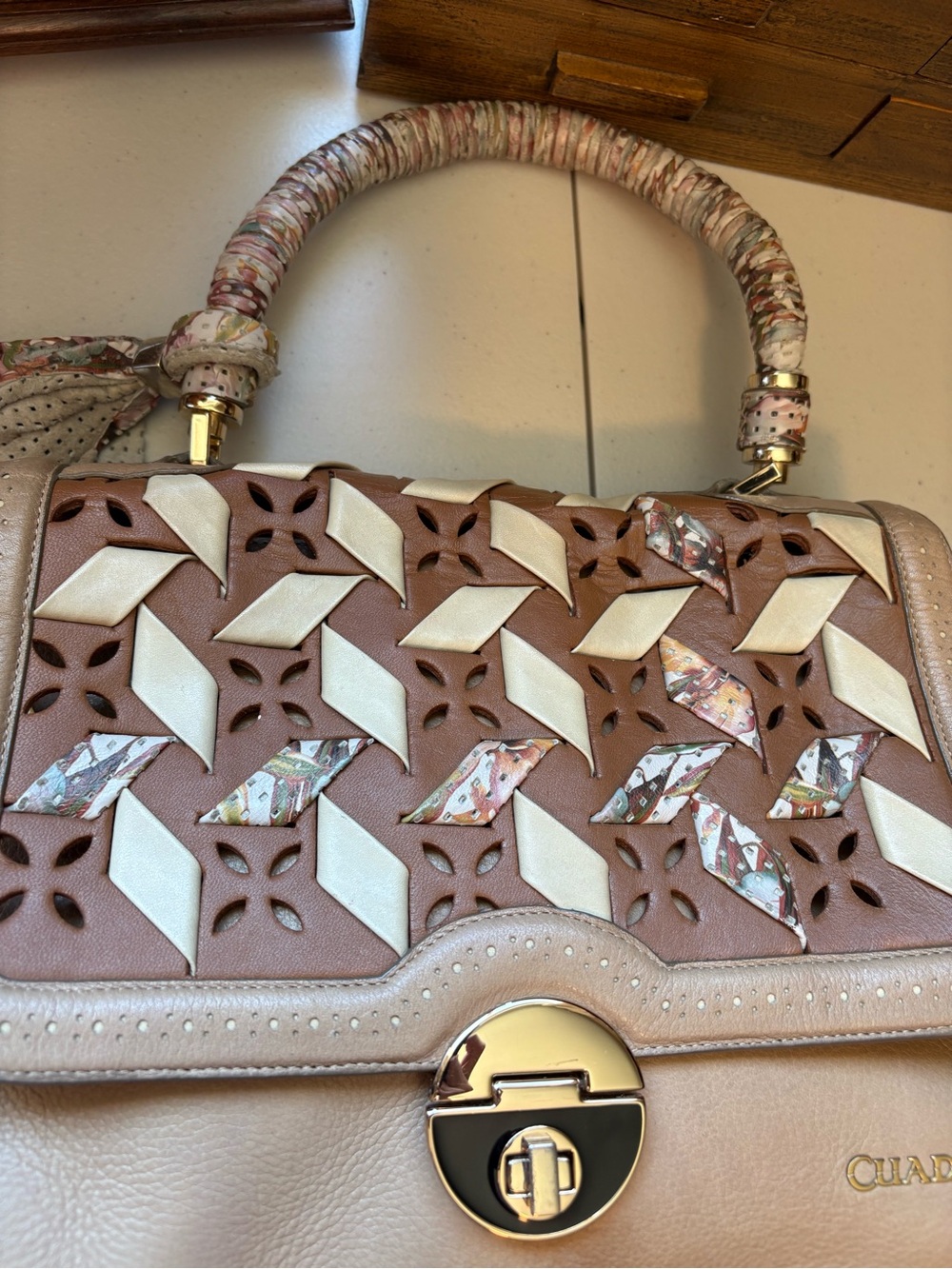 Cuadra leather tan crossbody handbag - Picture 5 of 10